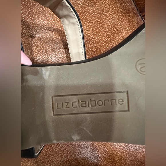 EUC Liz Claiborne Black Minimalist Sandals with Gold Buckle - Picture 10 of 11